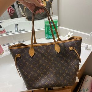 Authentic Louis Vuitton MM neverfull
